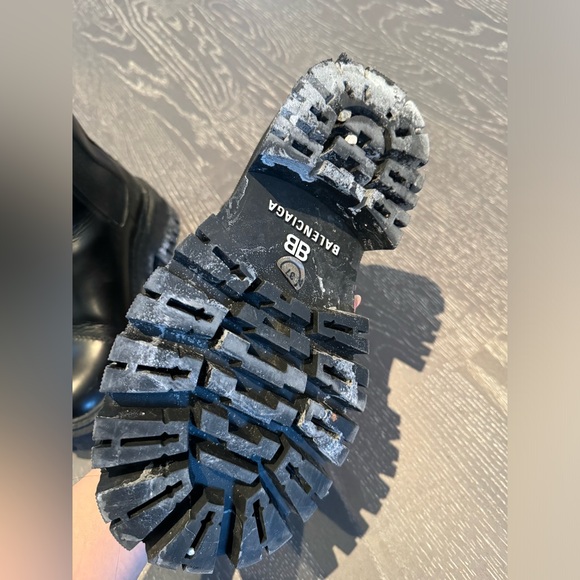 Balenciaga tractor boots - Picture 4 of 7